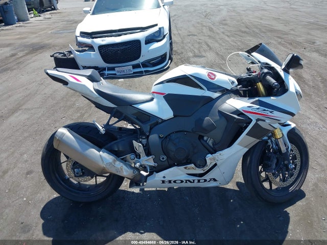 2025 Honda Cbr1000 Ra მანქანა იყიდება აუქციონზე, vin: JH2SC7751SK800119, აუქციონის ნომერი: 45494688