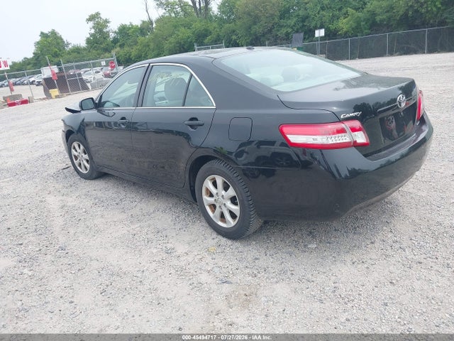 45494717 :رقم المزاد ، 4T4BF3EK1BR108241 vin ، 2011 Toyota Camry Le مزاد بيع