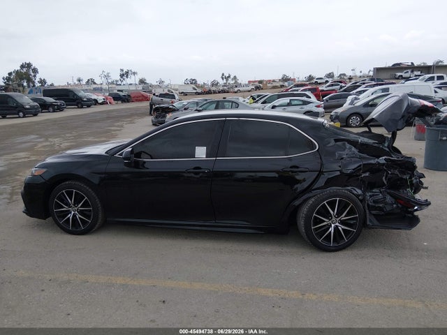 4T1G11AK0NU071700 Toyota CAMRY SE