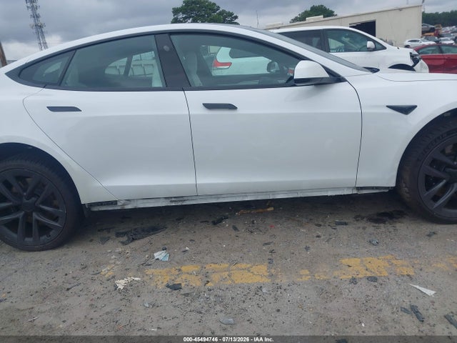 2021 Tesla Model S Long Range Dual Motor All-wheel Drive მანქანა იყიდება აუქციონზე, vin: 5YJSA1E53MF451690, აუქციონის ნომერი: 45494746