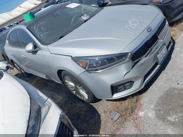 2017 KNALC4J18H5070358 main image