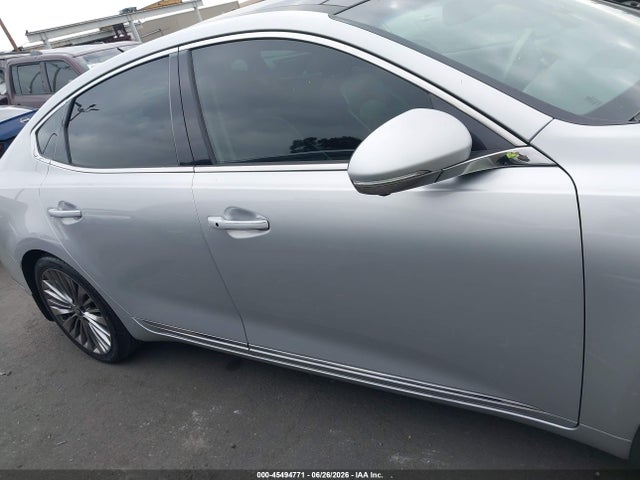 KNALC4J18H5070358 KIA Cadenza Limited