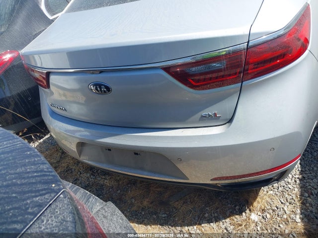 KNALC4J18H5070358 KIA Cadenza Limited