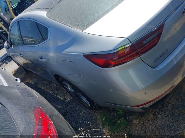 KNALC4J18H5070358 KIA Cadenza Limited
