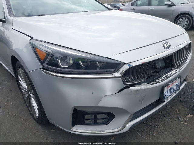 KNALC4J18H5070358 KIA Cadenza Limited