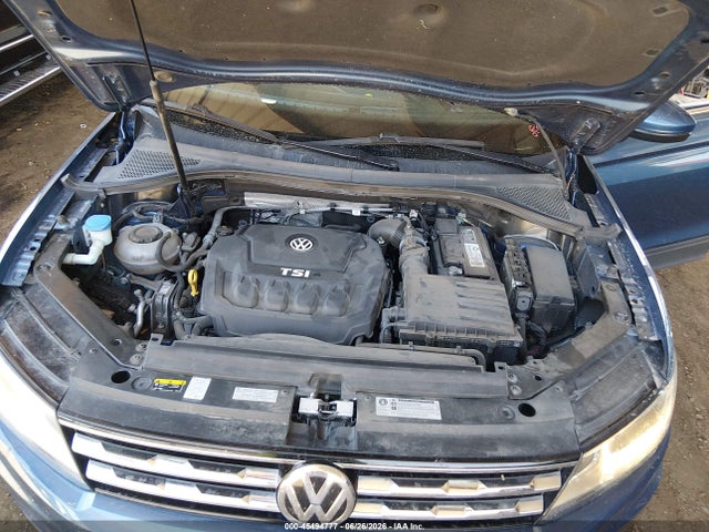 3VV3B7AX9KM194086 Volkswagen Tiguan 2.0t Se/2.0t Sel/2.0t Sel R-line/2.0t Sel R-line Black