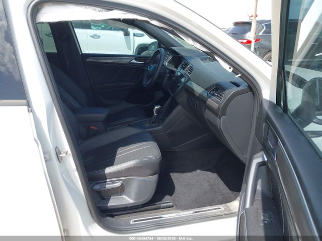 Продаж на аукціоні авто 2023 Volkswagen Tiguan 2.0t Se R-line Black, vin: 3VVCB7AXXPM074918, номер лоту: 45494784