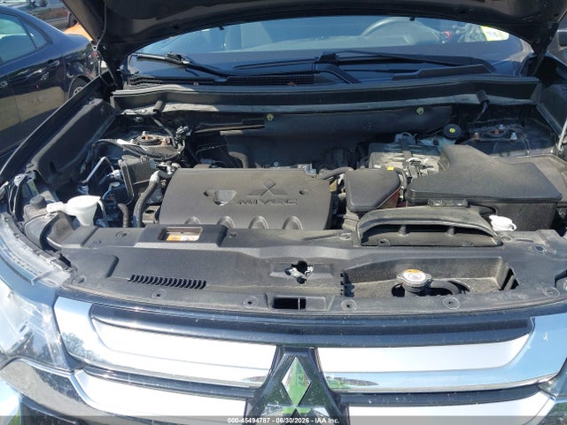 2018 Mitsubishi Outlander Es/le/se/sel მანქანა იყიდება აუქციონზე, vin: JA4AZ3A37JJ006310, აუქციონის ნომერი: 45494787