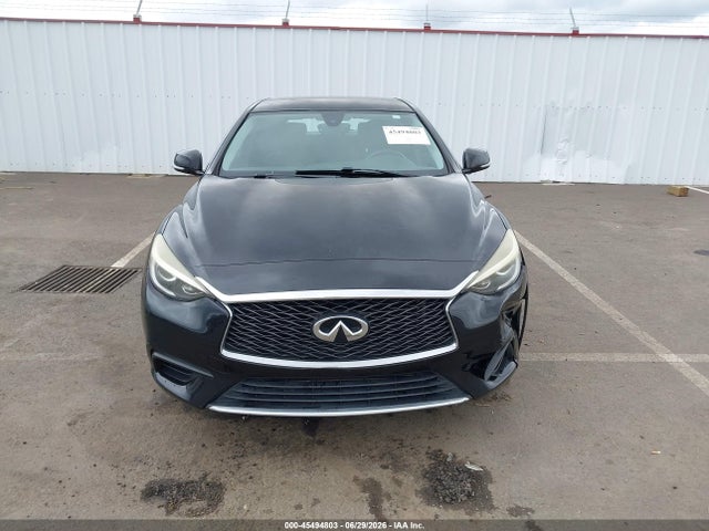 SJKCH5CP1HA032762 Infiniti QX30