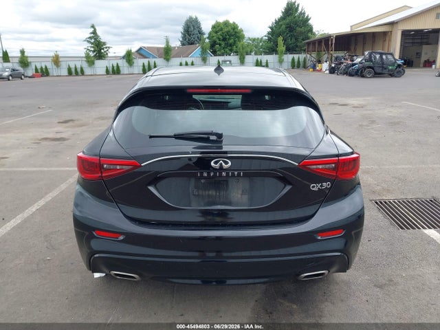 SJKCH5CP1HA032762 Infiniti QX30