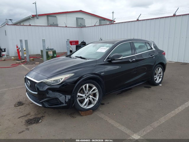SJKCH5CP1HA032762 Infiniti QX30