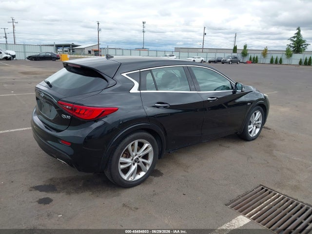 SJKCH5CP1HA032762 Infiniti QX30