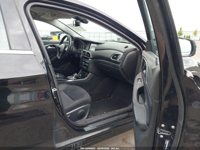 SJKCH5CP1HA032762 Infiniti QX30