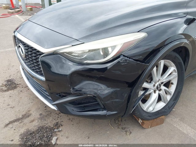 SJKCH5CP1HA032762 Infiniti QX30