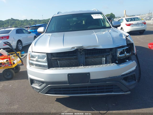 2018 Volkswagen Atlas 3.6l V6 Se მანქანა იყიდება აუქციონზე, vin: 1V2CR2CA6JC562955, აუქციონის ნომერი: 45494889