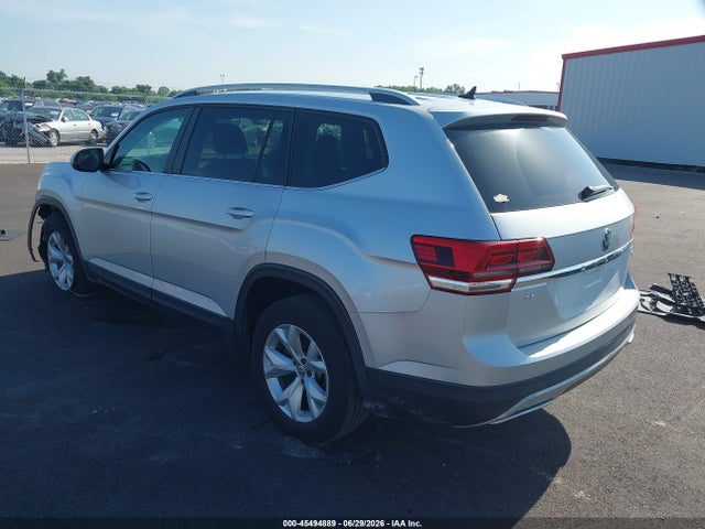 2018 Volkswagen Atlas 3.6l V6 Se მანქანა იყიდება აუქციონზე, vin: 1V2CR2CA6JC562955, აუქციონის ნომერი: 45494889