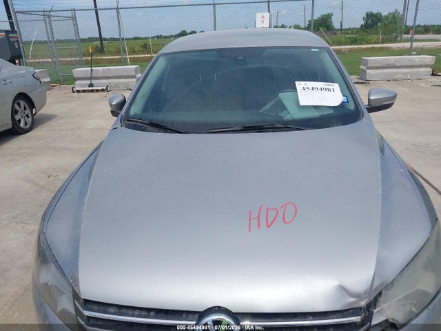 1VWBT7A37EC097038 Volkswagen Passat 1.8t Se
