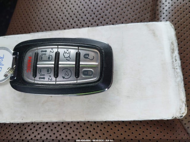 Продажа на аукционе авто 2017 Chrysler Pacifica Limited, vin: 2C4RC1GG0HR704563, номер лота: 45494994