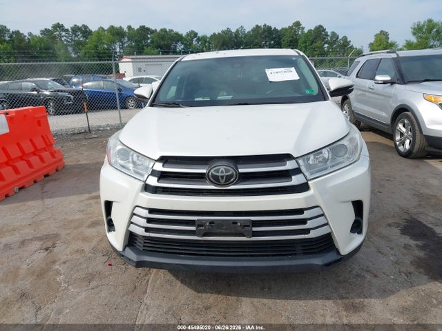 Toyota Highlander Le 2018 5TDBZRFH3JS913091 Image 12