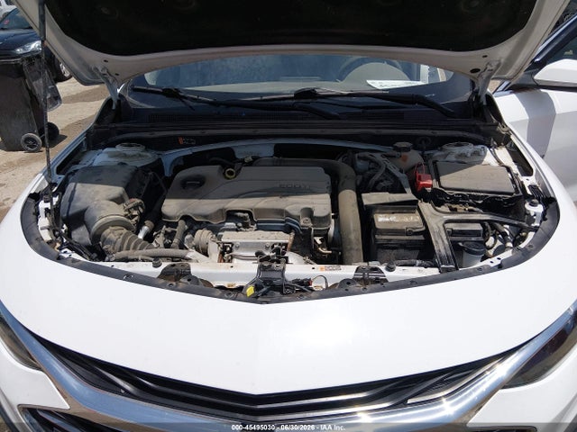 1G1ZD5ST0NF114643 Chevrolet Malibu Fwd Lt