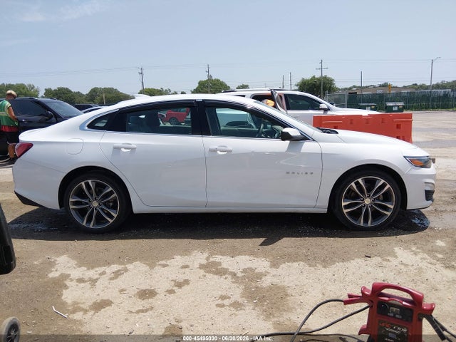 1G1ZD5ST0NF114643 Chevrolet Malibu Fwd Lt