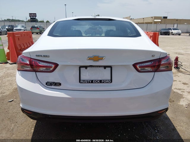 1G1ZD5ST0NF114643 Chevrolet Malibu Fwd Lt