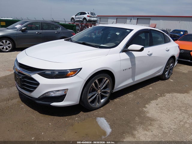 1G1ZD5ST0NF114643 Chevrolet Malibu Fwd Lt