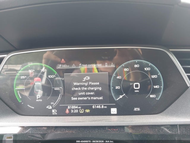 45495070 :رقم المزاد ، WA1VAAGE6KB024895 vin ، 2019 Audi E-tron Premium Plus مزاد بيع