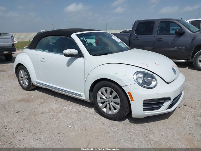 Volkswagen Beetle 2.0t Coast/2.0t S/2.0t Se 2018 3VW5DAAT9JM505085 головне зображення