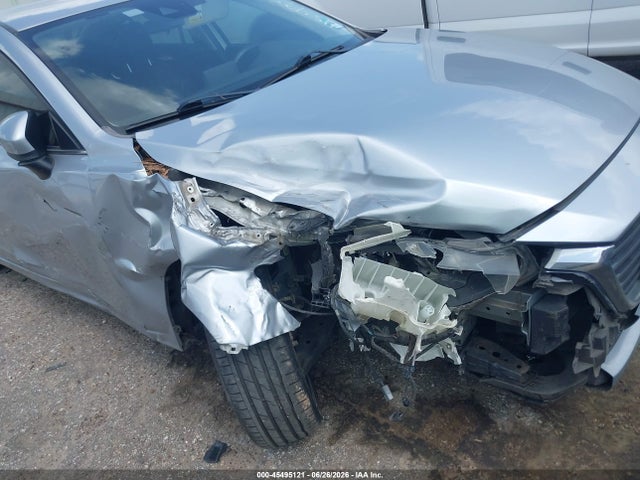 Продажа на аукционе авто 2018 Mazda Mazda3 Touring, vin: 3MZBN1V32JM180015, номер лота: 45495121