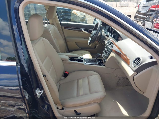 Aukcja sprzedaży 2012 Mercedes-benz C 300 Sport 4matic, vin: WDDGF8BB8CA704560, numer aukcji: 45495179
