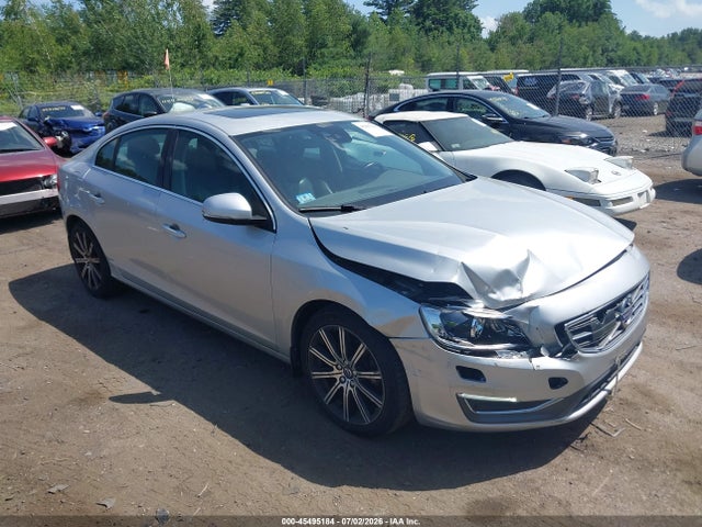 Volvo S60 Inscription T5 Platinum 2017 LYV402TM8HB148990 main image