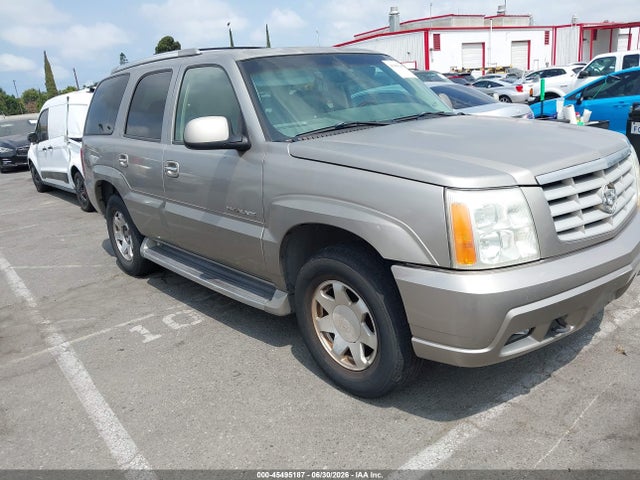 45495187 :رقم المزاد ، 1GYEK63N42R107989 vin ، 2002 Cadillac Escalade Standard مزاد بيع