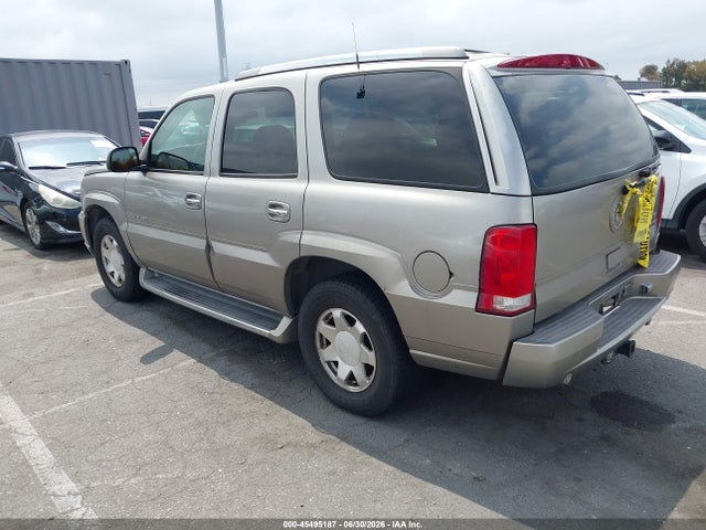 45495187 :رقم المزاد ، 1GYEK63N42R107989 vin ، 2002 Cadillac Escalade Standard مزاد بيع