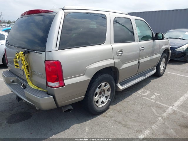 45495187 :رقم المزاد ، 1GYEK63N42R107989 vin ، 2002 Cadillac Escalade Standard مزاد بيع