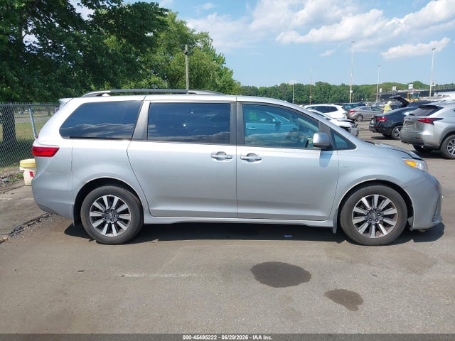 Aukcja sprzedaży 2018 Toyota Sienna Xle Premium 7 Passenger, vin: 5TDDZ3DC3JS207476, numer aukcji: 45495222