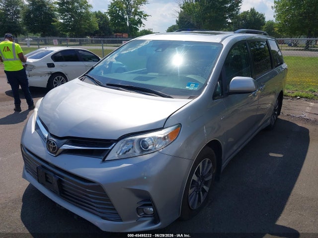 Aukcja sprzedaży 2018 Toyota Sienna Xle Premium 7 Passenger, vin: 5TDDZ3DC3JS207476, numer aukcji: 45495222