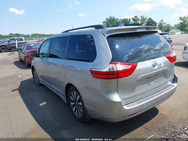 Aukcja sprzedaży 2018 Toyota Sienna Xle Premium 7 Passenger, vin: 5TDDZ3DC3JS207476, numer aukcji: 45495222