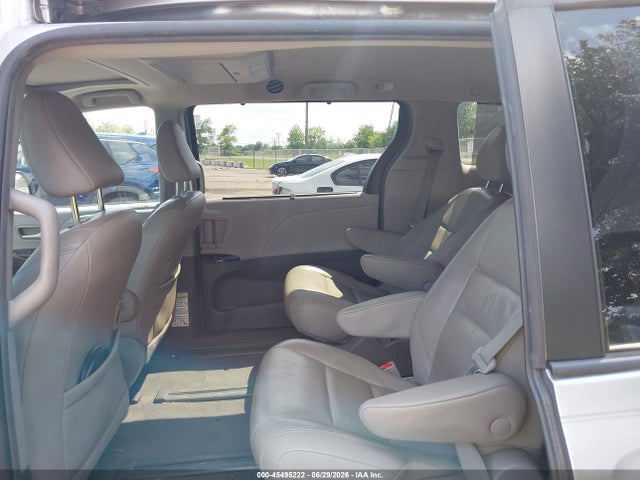 Aukcja sprzedaży 2018 Toyota Sienna Xle Premium 7 Passenger, vin: 5TDDZ3DC3JS207476, numer aukcji: 45495222