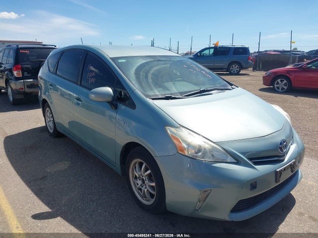 Toyota Prius V Three 2014 JTDZN3EU7E3312845 Image 13