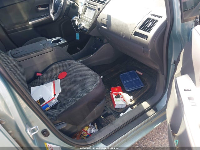 Toyota Prius V Three 2014 JTDZN3EU7E3312845 Image 5