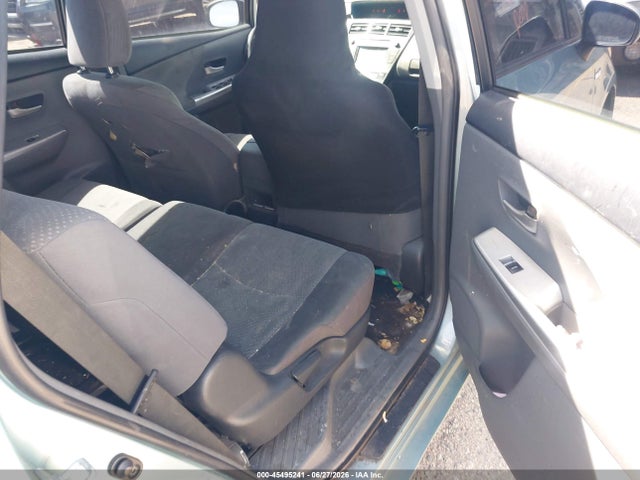 Toyota Prius V Three 2014 JTDZN3EU7E3312845 Image 8