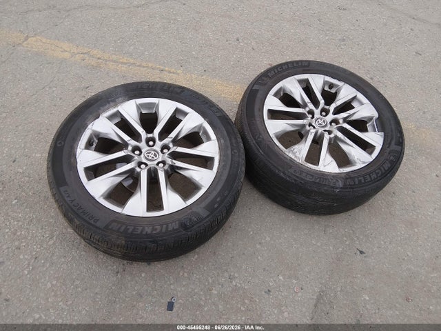 Продаж на аукціоні авто 2021 Toyota Rav4 Xle Premium, vin: 2T3C1RFV2MW151439, номер лоту: 45495248