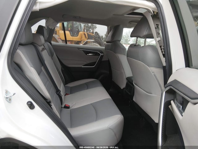 Продаж на аукціоні авто 2021 Toyota Rav4 Xle Premium, vin: 2T3C1RFV2MW151439, номер лоту: 45495248