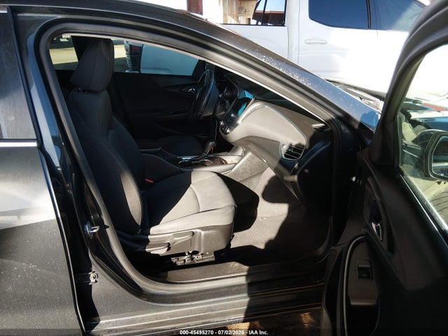 1G1ZE5ST6HF117788 Chevrolet MALIBU 1LT