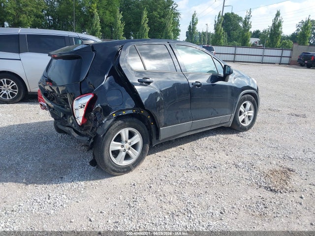 KL7CJKSBXMB329204 Chevrolet Trax Fwd Ls
