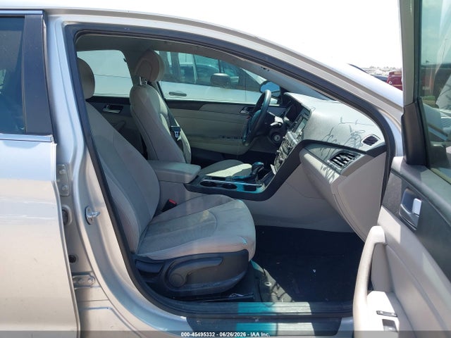 Hyundai SONATA ECO 2016 5NPE24AA3GH422758 Image 5