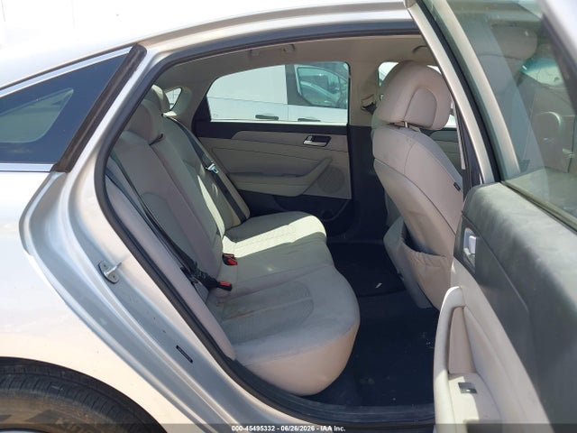 Hyundai SONATA ECO 2016 5NPE24AA3GH422758 Image 8