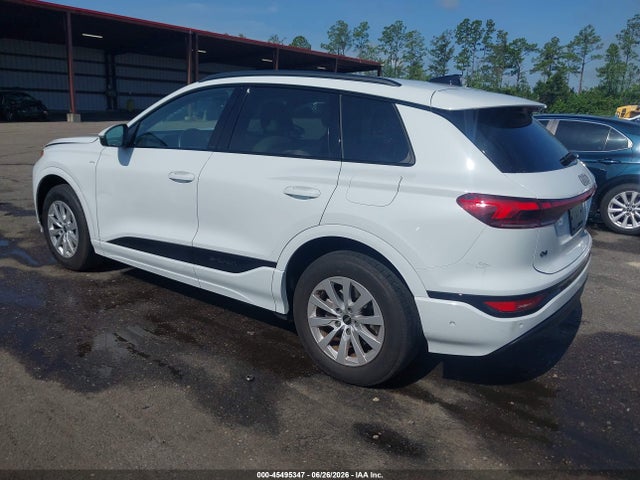 Audi Q6 E-tron Premium 2025 WA172BGF2SA028842 Image 3