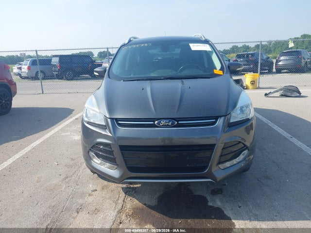 1FMCU0JX6GUA89844 Ford Escape Titanium